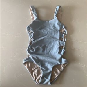 Acacia sky honey hideaways one piece